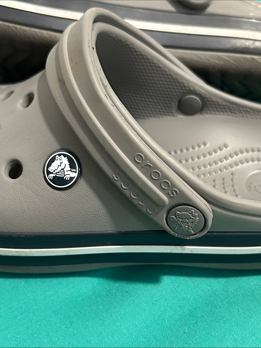 CROCS Kids’ Crocband Clog in light grey Sz: J3 - Picture 7 of 12